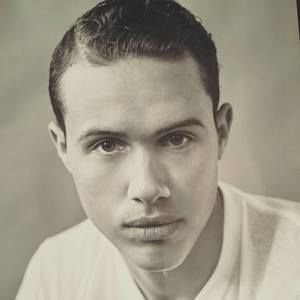 Meet your Posher, Christopher